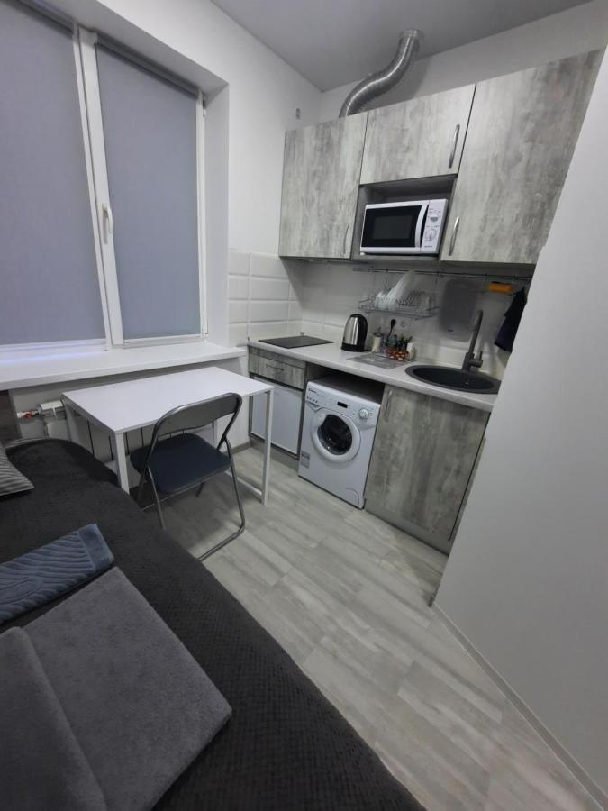 Посуточно Мини-Студия Метро Минская Киев Exterior foto
